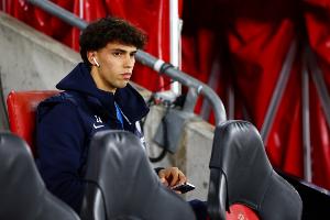 官方平台-身价2000万❗葡媒：本菲卡愿3000万签25岁菲利克斯 球队顶薪400万